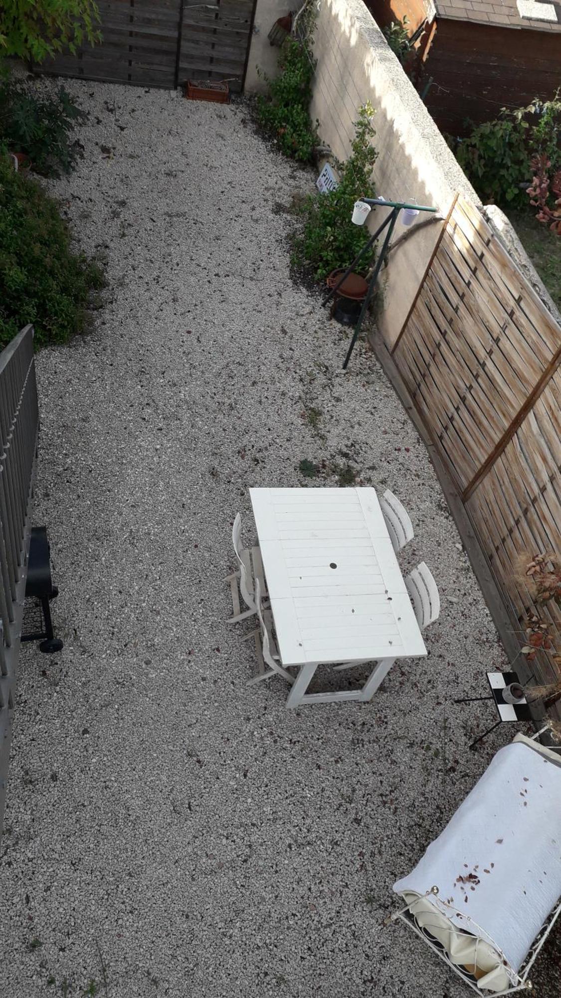 Un Petit Coin De Paradis Modene Habitación foto